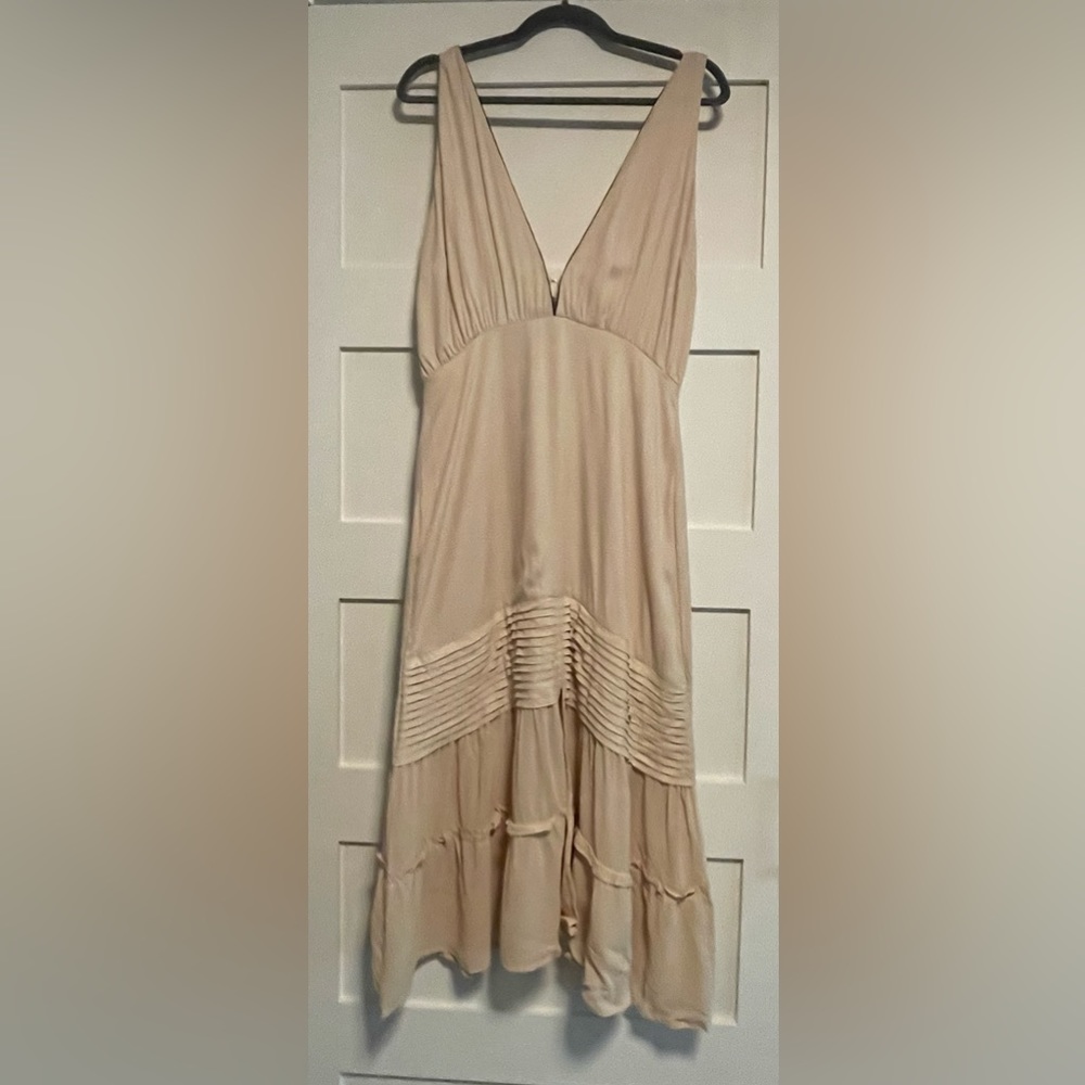 Aura Sleeveless Cream Dress Size Large